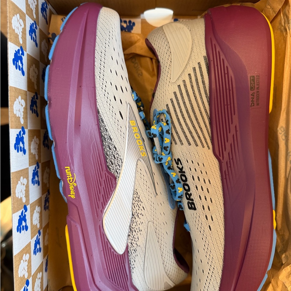 Brooks Ghost Max 3 RunDisney W&D